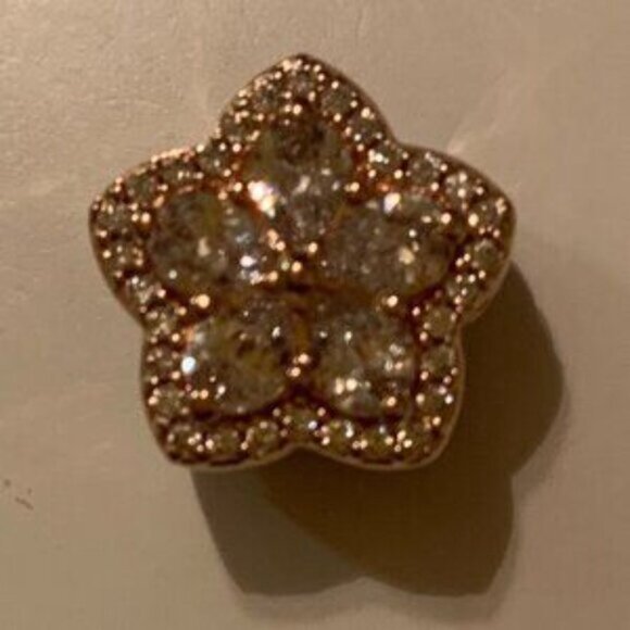 Pandora Sparkling Snowflake Pav?? Charm - Picture 5 of 5